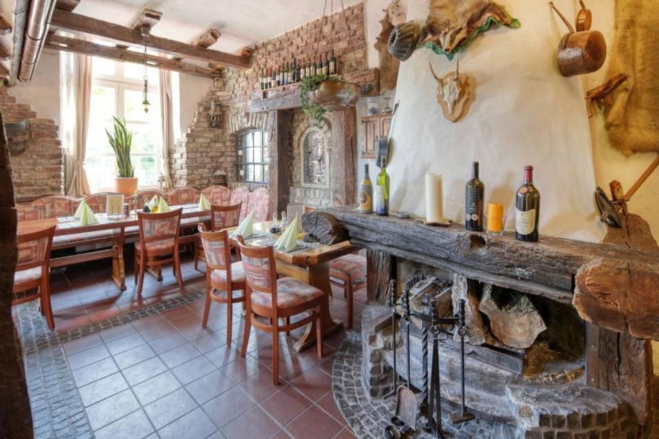 Hotel Restaurant Mathildenhof Pulheim Luaran gambar